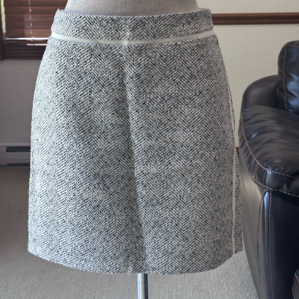 White House Black Market Gray A-Line Mini Boot Skirt